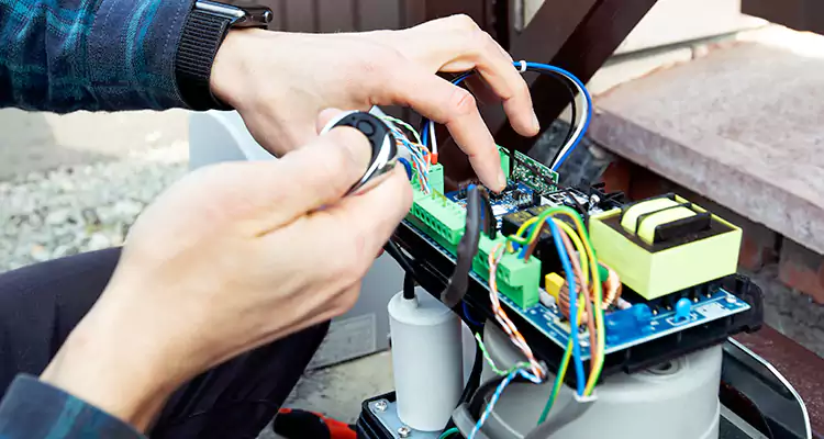 Automatic Driveway Gate Repair in Riverview, FL