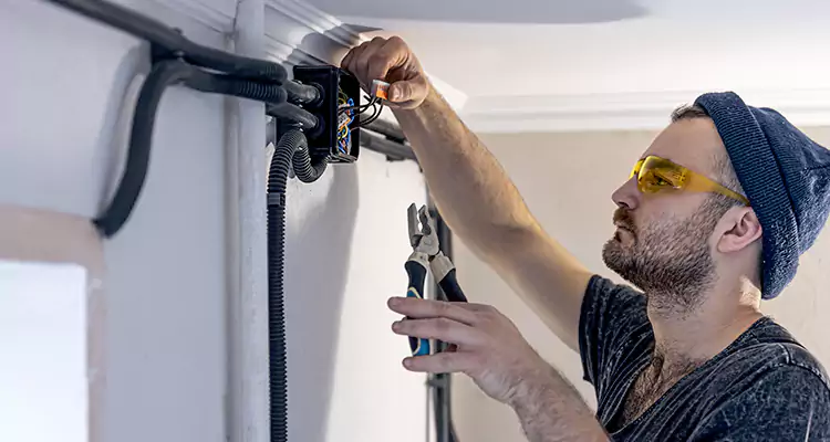 Garage Door Opener Cable Repair in Riverview, FL
