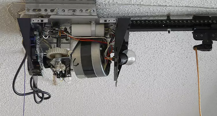 Emergency Garage Door Opener Repair in Riverview, FL