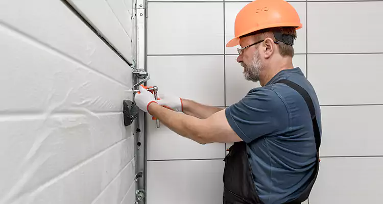 Emergency Garage Door Repair in Riverview, FL