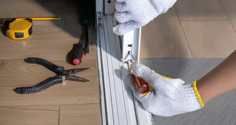 Screen Door Wheel Replacement in Riverview, FL