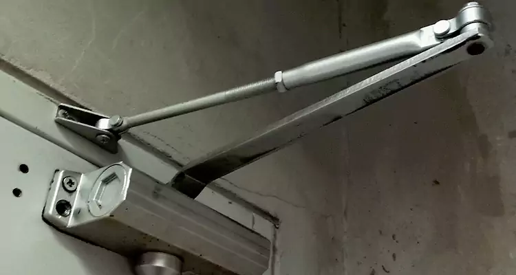 Door Closer Oil Leak Repair in Riverview, FL