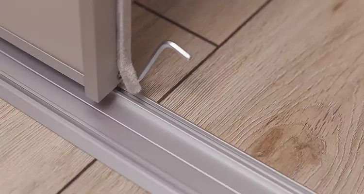 Squeaky Sliding Door Repair in Riverview, FL