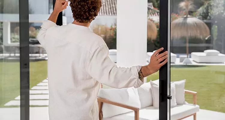 Fix Backyard Sliding Door Hard To Operate in Riverview, FL